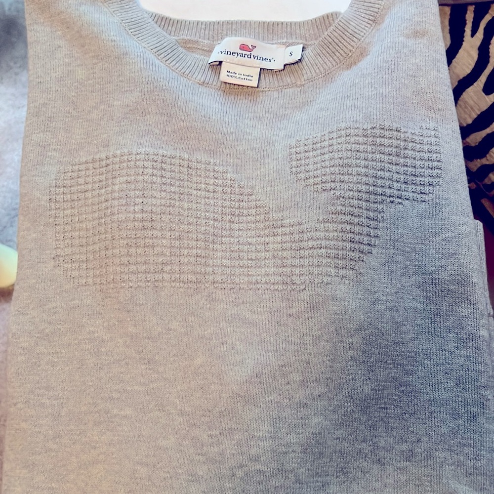 Vineyard Vines lightweight sweater